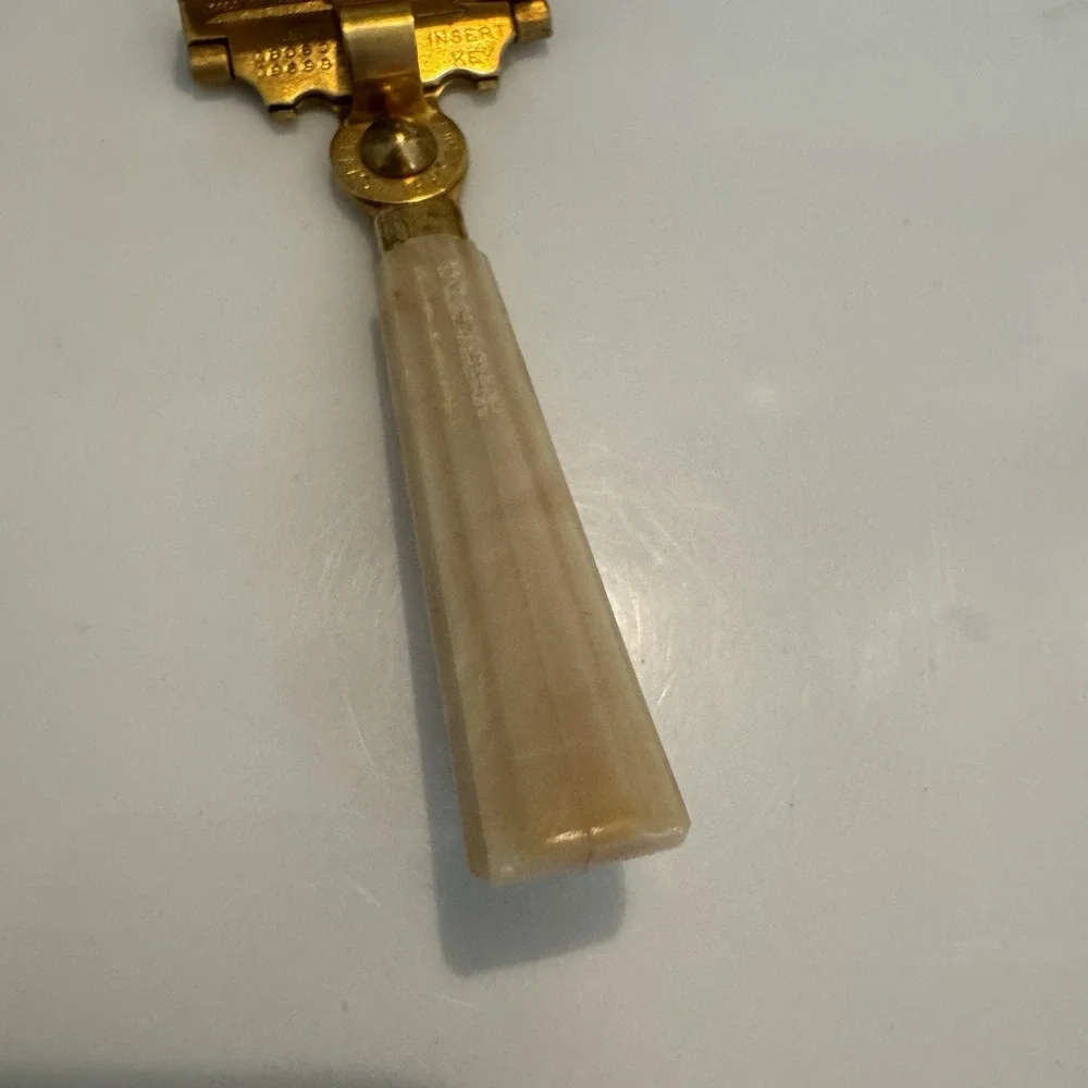 Vintage Eversharp Schick Injector Safety Razor Type G‎ Bakelite Handle USA 1940s